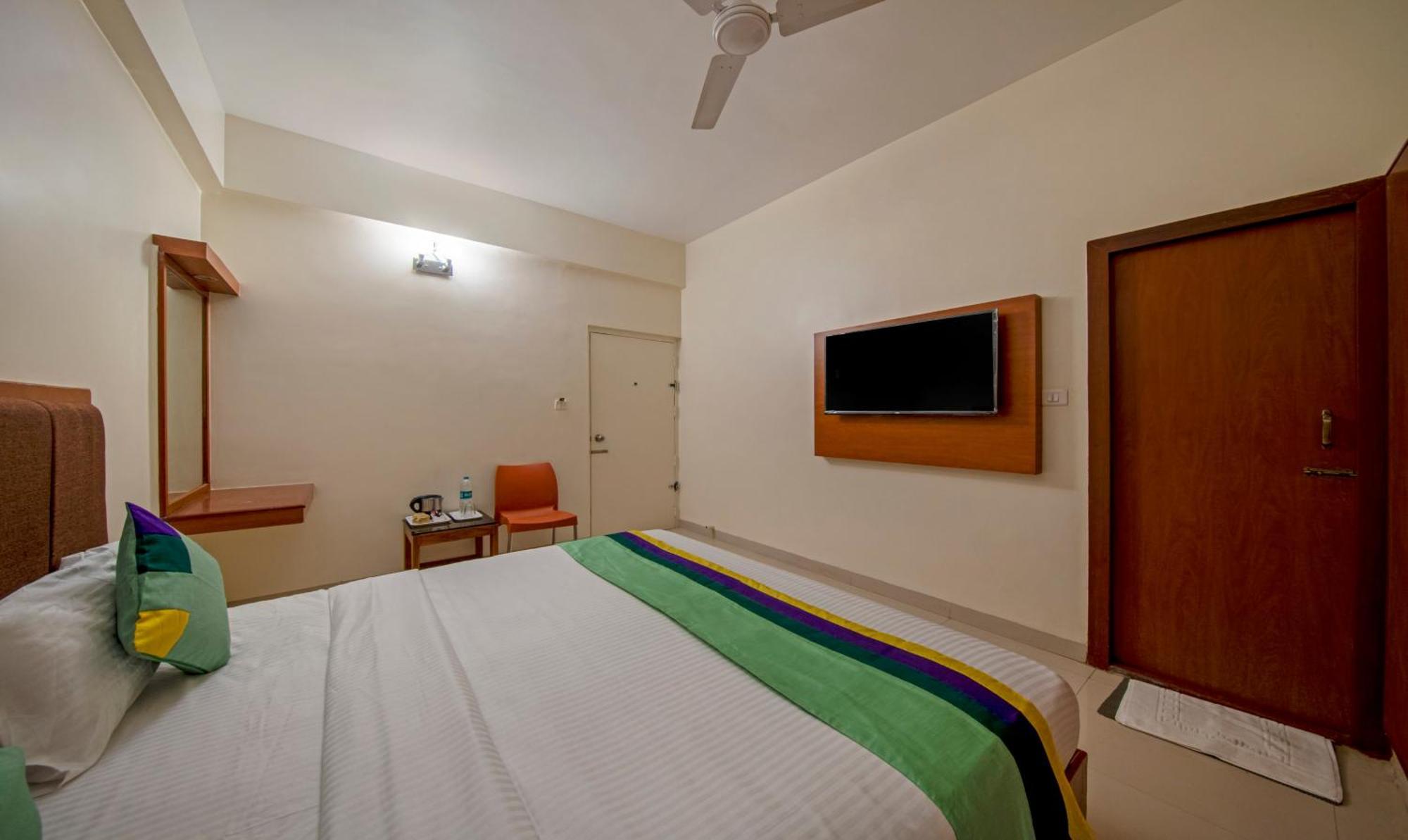 Treebo Sam Residency Otel Coimbatore Dış mekan fotoğraf