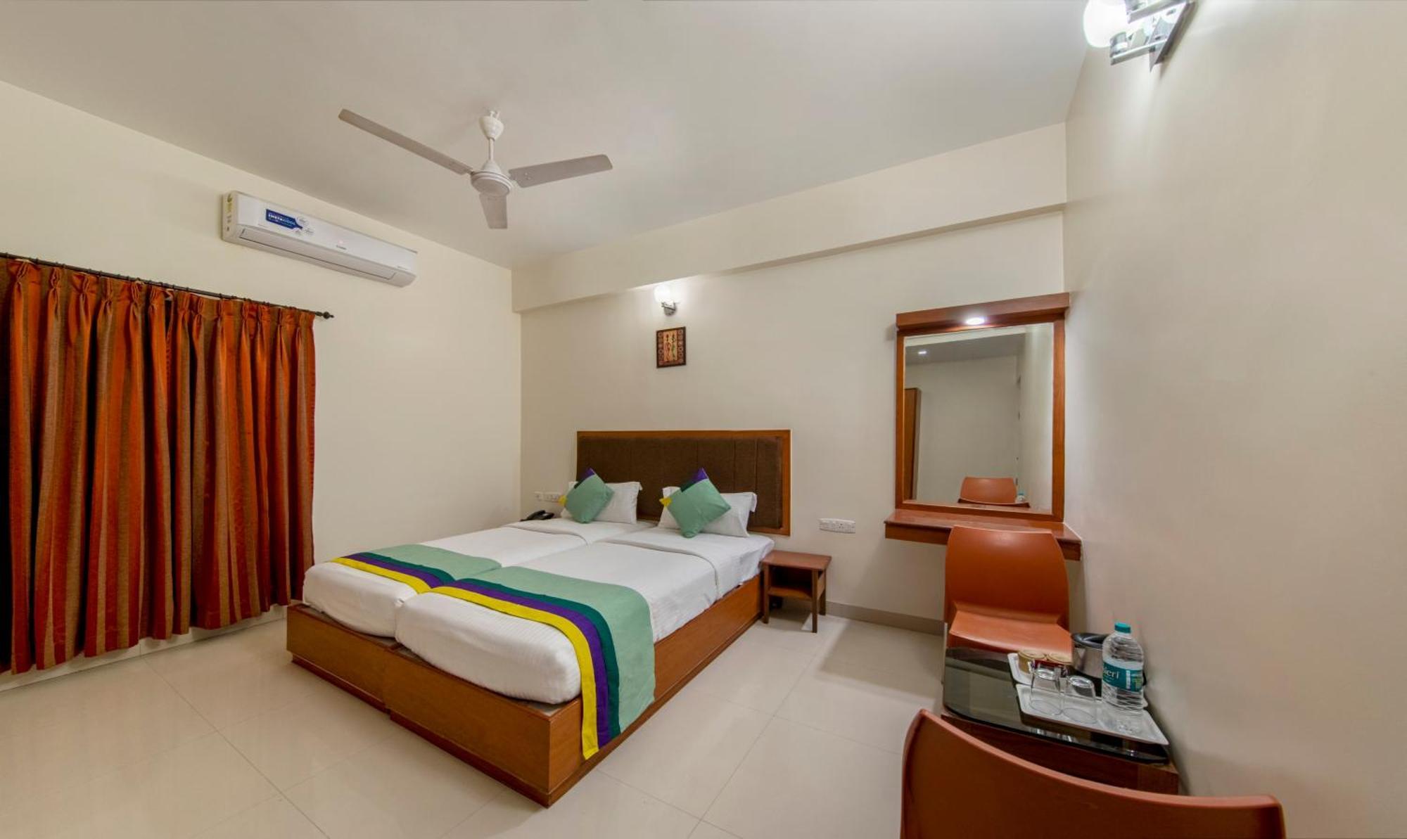 Treebo Sam Residency Otel Coimbatore Dış mekan fotoğraf
