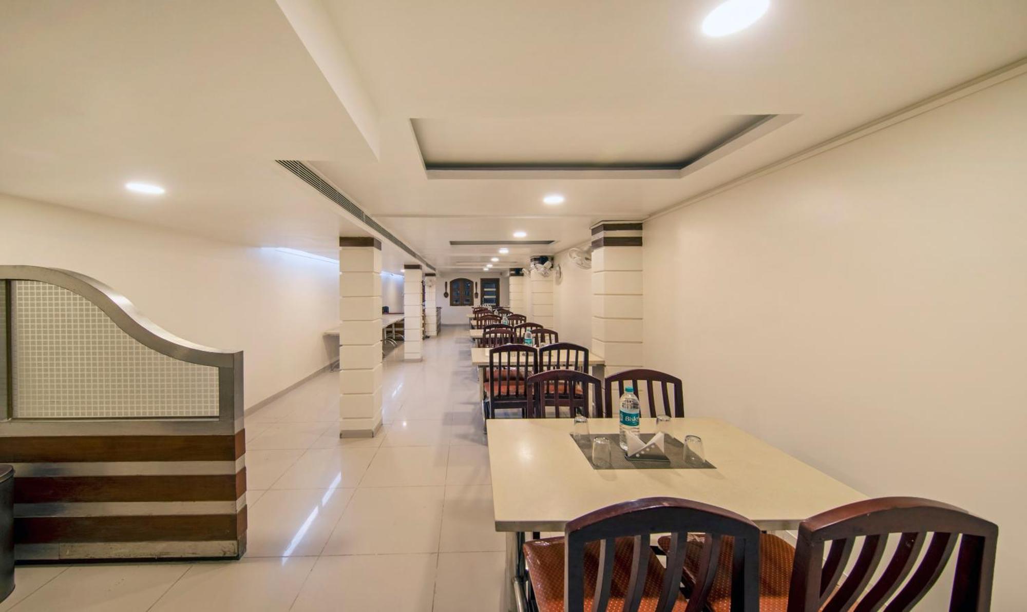 Treebo Sam Residency Otel Coimbatore Dış mekan fotoğraf